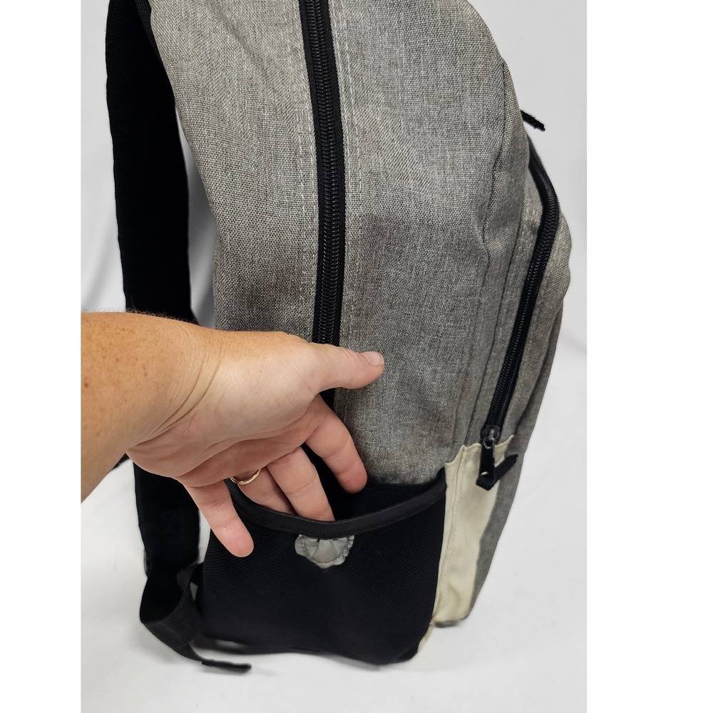 Nintendo Game Boy Retro Handheld Console Backpack Gray Cream Travel School Bag - Picture 7 of 13